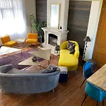 Hébergement de vacances La Perroy à Proximité De La *
