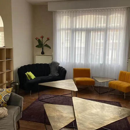 La Perroy A Proximite De La Dunkirk