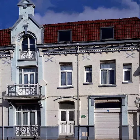 La Perroy A Proximite De La Duinkerke