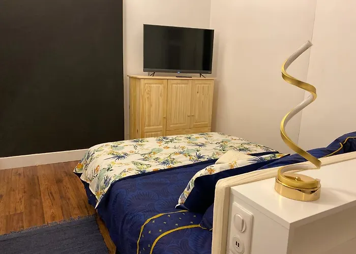 Hébergement de vacances La Perroy à Proximité De La